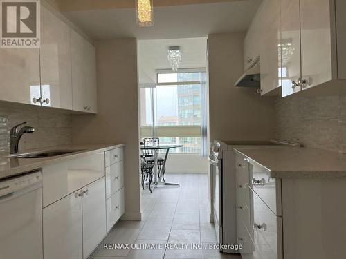 1410 - 3233 Eglinton Avenue E, Toronto, ON - Indoor Photo Showing Kitchen