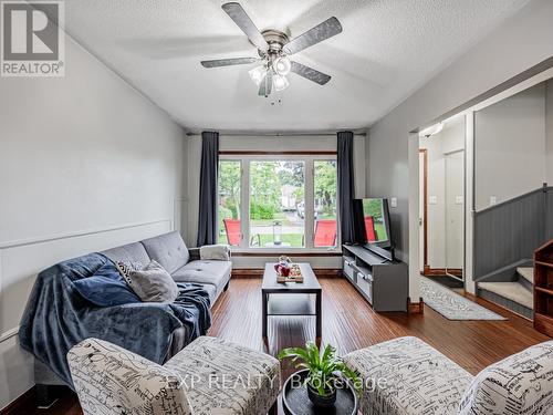 70 Slater Crescent, Ajax, ON - Indoor Photo Showing Living Room