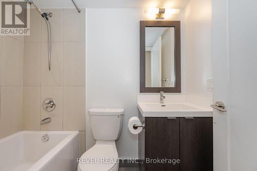 725 - 9 Mabelle Avenue, Toronto, ON - Indoor Photo Showing Bathroom