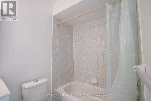 7 Dino Court, Brampton, ON - Indoor Photo Showing Bathroom