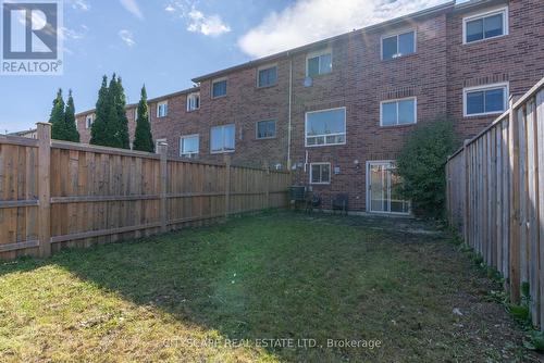 7 Dino Court, Brampton, ON - Outdoor