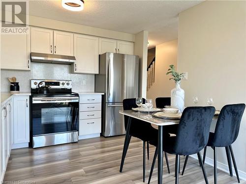 214 Red Clover Court, Kitchener, ON - Indoor Photo Showing Kitchen