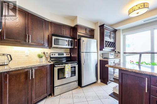 1618 - 2111 Lake Shore Boulevard W, Toronto, ON - Indoor Photo Showing Kitchen