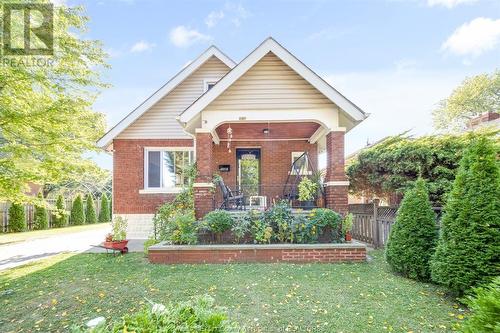 2307 Fraser Avenue, Windsor, ON - Outdoor