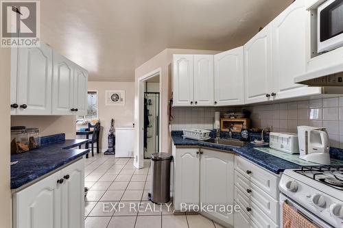 4402 Baseline Road, Georgina, ON - Indoor Photo Showing Kitchen