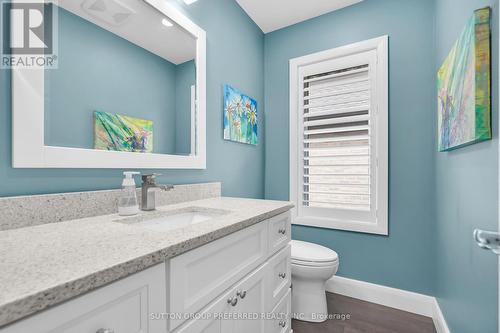 20 Knights Bridge Road, London, ON - Indoor Photo Showing Bathroom