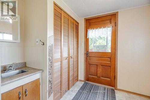 Mudroom - 29566 Celtic Line, Dutton/Dunwich, ON 