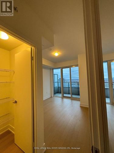 4620 - 30 Shore Breeze Drive, Toronto, ON - Indoor Photo Showing Other Room