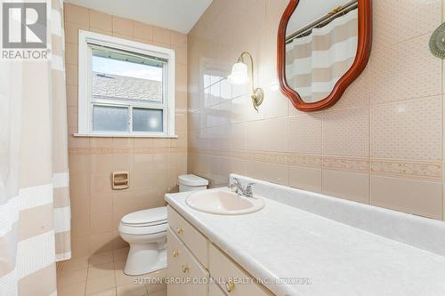 18 Bankfield Drive, Toronto, ON - Indoor Photo Showing Bathroom