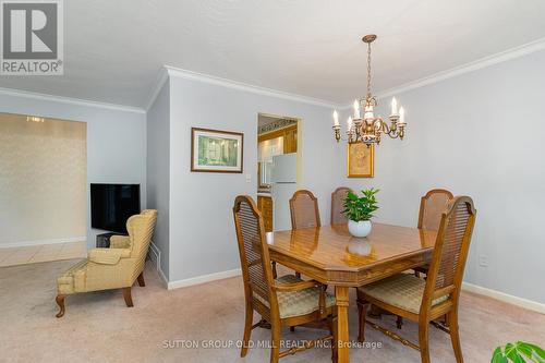 18 Bankfield Drive, Toronto, ON - Indoor Photo Showing Dining Room