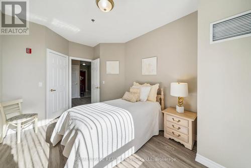 2115 - 100 Burloak Drive, Burlington, ON - Indoor Photo Showing Bedroom