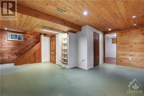 Basement rec room (side door leads directly to basement) - 134 Caroline Avenue, Ottawa, ON - Indoor