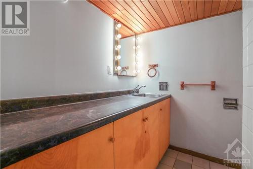 3-piece bath - 134 Caroline Avenue, Ottawa, ON - Indoor