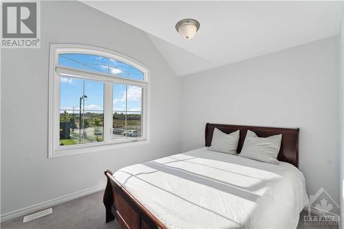 777 Logperch Circle, Ottawa, ON - Indoor Photo Showing Bedroom