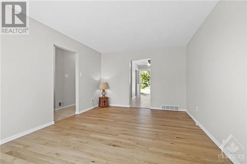 29 Meadowbank Drive, Ottawa, ON - Indoor Photo Showing Other Room