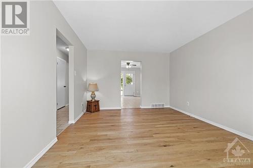 29 Meadowbank Drive, Ottawa, ON - Indoor Photo Showing Other Room