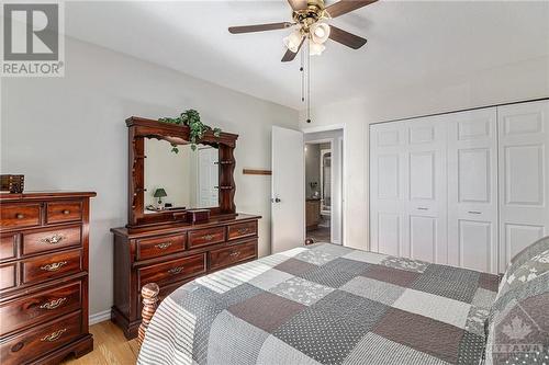 1447 Cedar Lane, Ottawa, ON - Indoor Photo Showing Bedroom