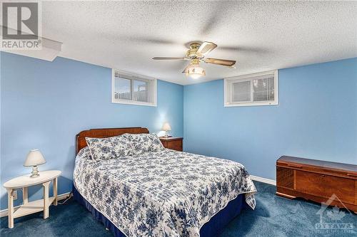 1447 Cedar Lane, Ottawa, ON - Indoor Photo Showing Bedroom