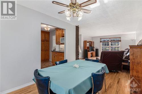 1447 Cedar Lane, Ottawa, ON - Indoor Photo Showing Dining Room