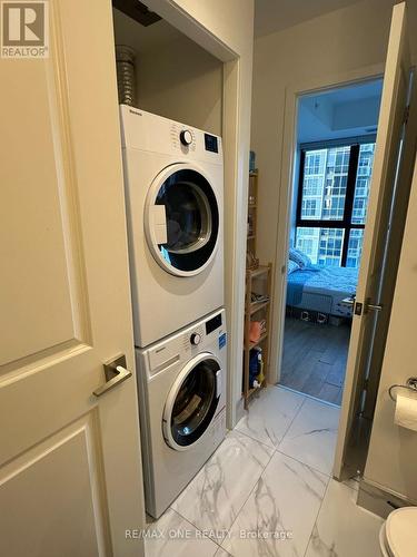 2809 - 2916 Highway 7 Road, Vaughan, ON - Indoor Photo Showing Laundry Room