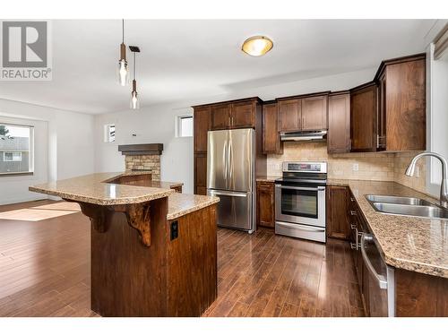 4406B 25Th Street, Vernon, BC - Indoor Photo Showing Kitchen With Double Sink