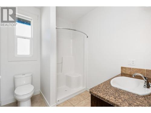 4406B 25Th Street, Vernon, BC - Indoor Photo Showing Bathroom