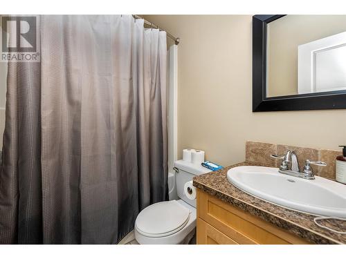 4406B 25Th Street, Vernon, BC - Indoor Photo Showing Bathroom