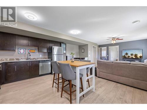 339 Arab Road, Kelowna, BC - Indoor Photo Showing Kitchen With Double Sink