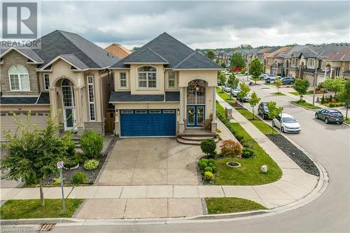 97 Chartwell Circle, Hamilton, ON - Outdoor With Facade