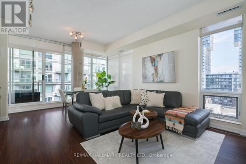 1210 - 205 Frederick Street, Toronto, ON - Indoor Photo Showing Living Room