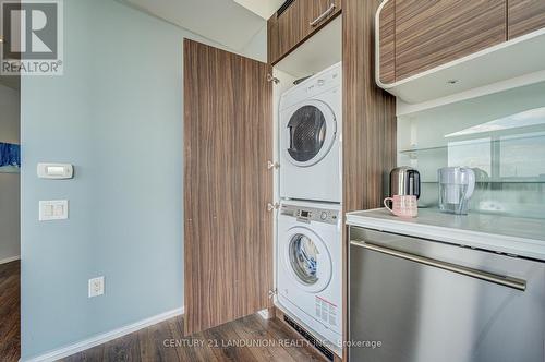 3210 - 45 Charles Street E, Toronto, ON - Indoor Photo Showing Laundry Room