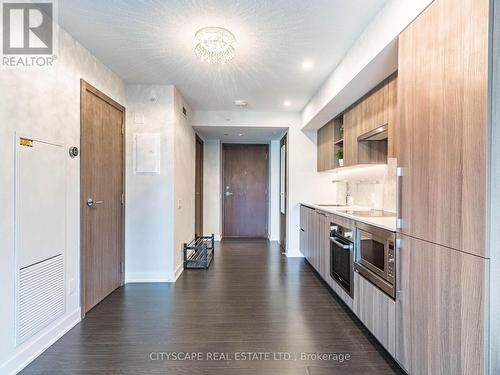 1509 - 17 Bathurst Street, Toronto, ON - Indoor Photo Showing Kitchen