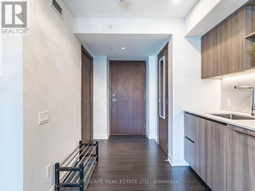 1509 - 17 Bathurst Street, Toronto, ON - Indoor Photo Showing Kitchen