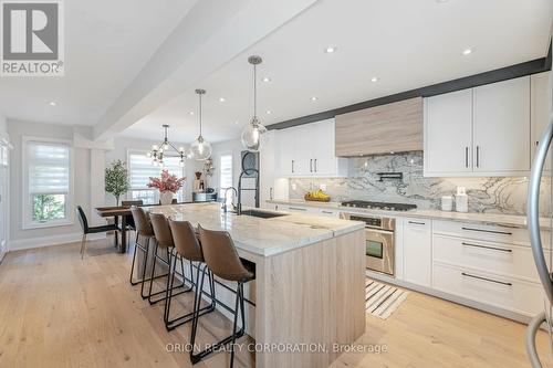 3 Old Hickory Court, Caledon, ON - Indoor Photo Showing Kitchen With Upgraded Kitchen