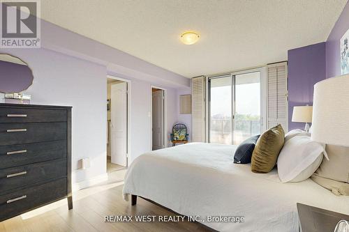 708 - 50 Quebec Avenue, Toronto, ON - Indoor Photo Showing Bedroom