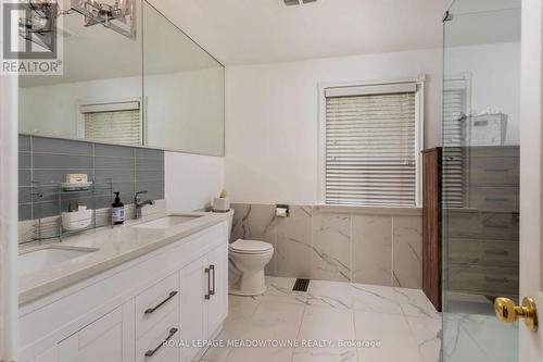 17 Edilou Drive, Toronto, ON - Indoor Photo Showing Bathroom