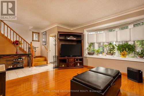 17 Edilou Drive, Toronto, ON - Indoor