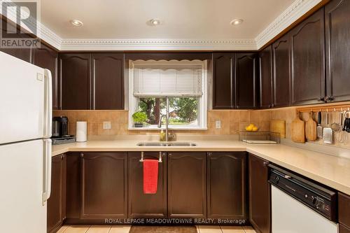 17 Edilou Drive, Toronto, ON - Indoor Photo Showing Kitchen With Double Sink