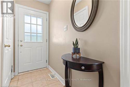 20 Slater Court, Hamilton, ON - Indoor Photo Showing Other Room