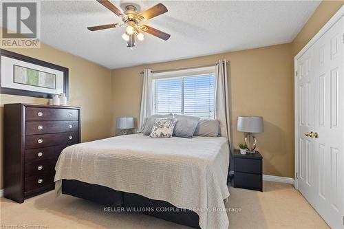 20 Slater Court, Hamilton, ON - Indoor Photo Showing Bedroom