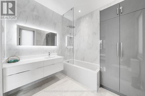 28 Brian Cliff Drive, Toronto, ON - Indoor Photo Showing Bathroom