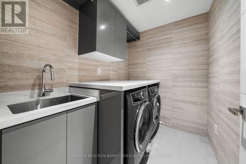 28 Brian Cliff Drive, Toronto, ON - Indoor Photo Showing Laundry Room