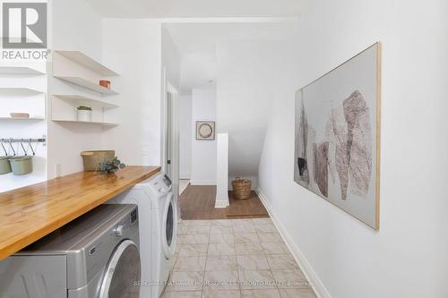 355 Lansdowne Avenue, Toronto, ON - Indoor Photo Showing Laundry Room