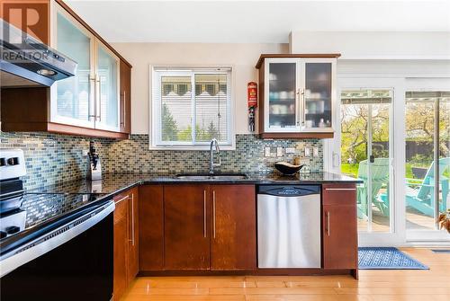 157 Cranbrook Crescent, Sudbury, ON - Indoor Photo Showing Kitchen With Double Sink