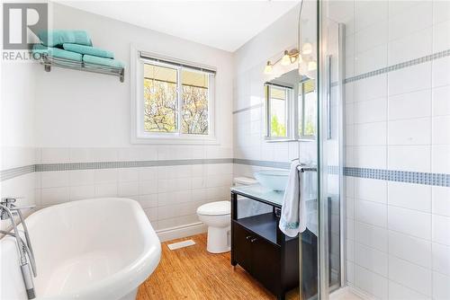 157 Cranbrook Crescent, Sudbury, ON - Indoor Photo Showing Bathroom