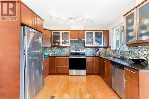 157 Cranbrook Crescent, Sudbury, ON - Indoor Photo Showing Kitchen With Double Sink