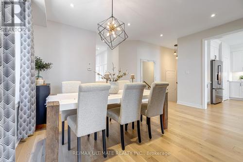 42 Buttonleaf Crescent, Whitchurch-Stouffville, ON - Indoor Photo Showing Dining Room