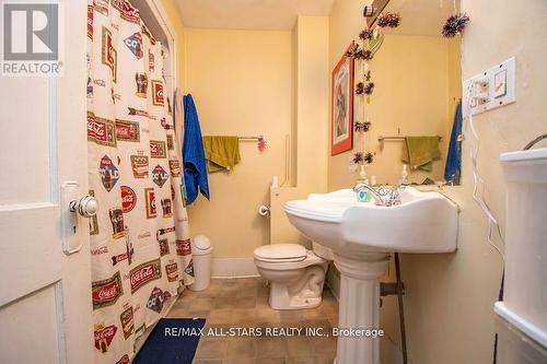 833 Crawford Drive, Peterborough (Monaghan), ON - Indoor Photo Showing Bathroom