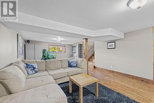 1551 County Rd 6, Douro-Dummer, ON - Indoor Photo Showing Living Room