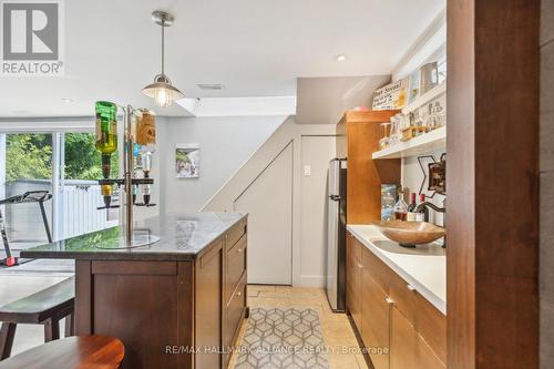 207 West River Road, Cambridge, ON - Indoor Photo Showing Kitchen